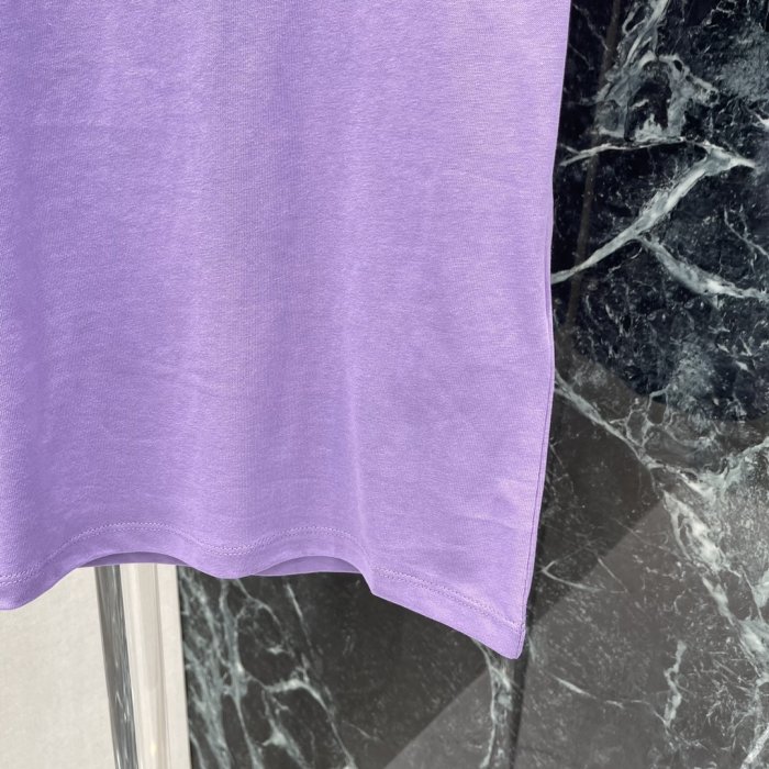 Футболка жіноча фото 5