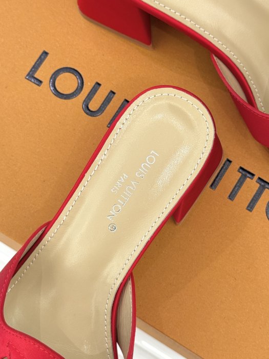 Босоножки фото 8