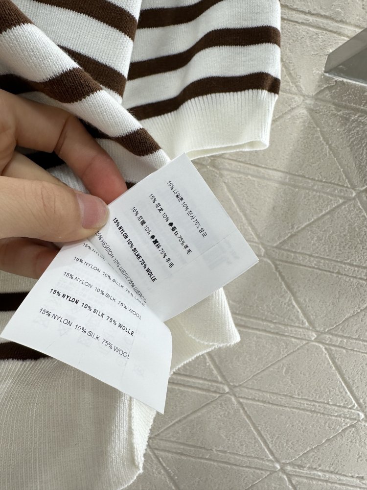 Футболка жіноча фото 9