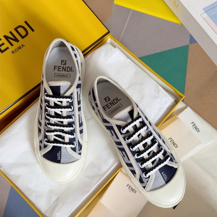 Кеды женские Domino