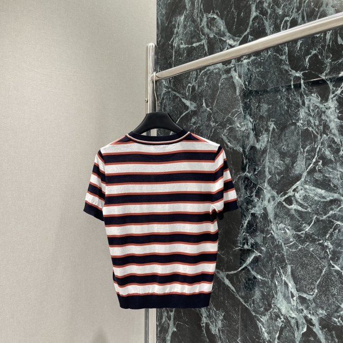 T-shirt women's фото 9