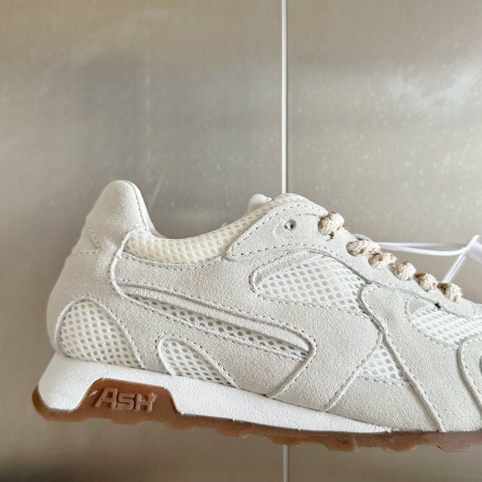 Кроссовки фото 8