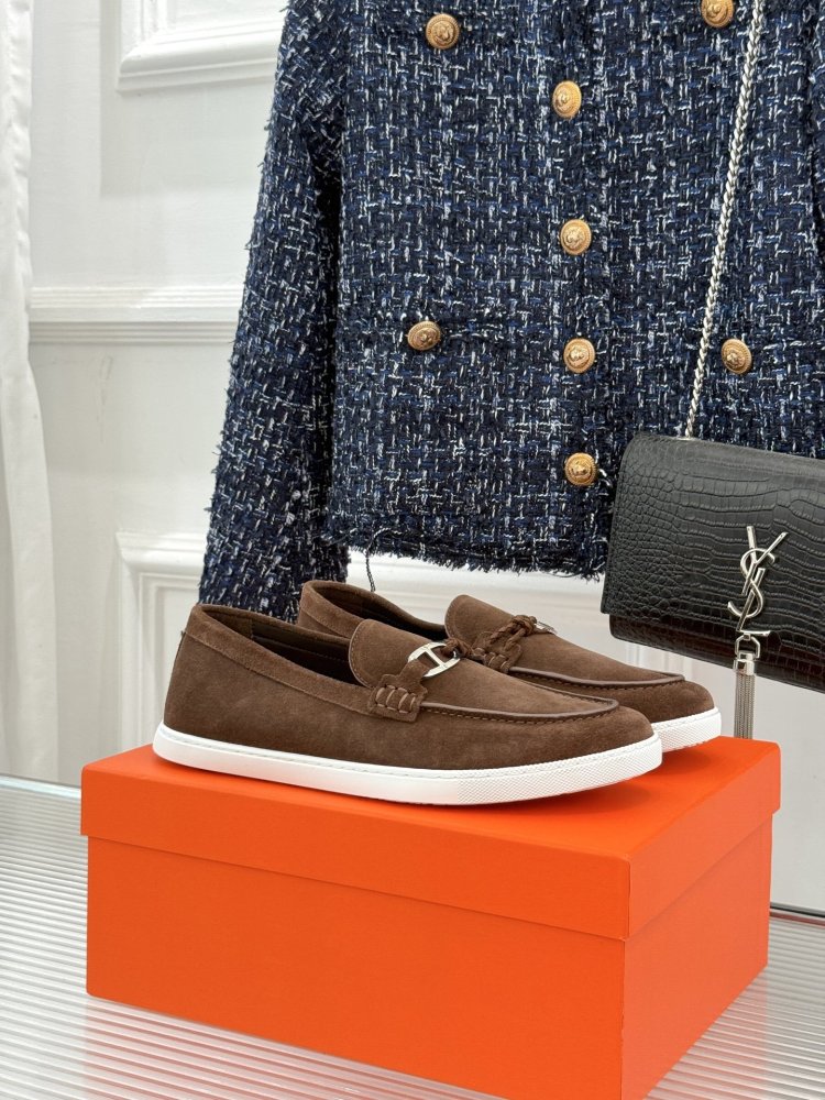 Лоферы женские