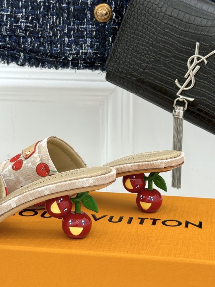 Босоніжки фото 6