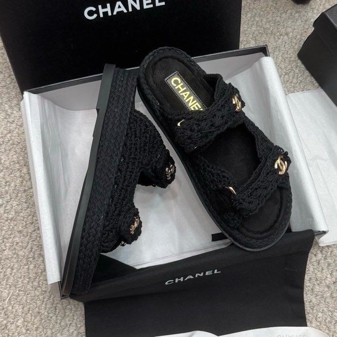 Шльопанці жіночі фото 4