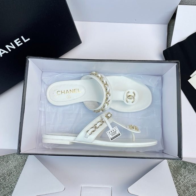 Шлепанцы женские