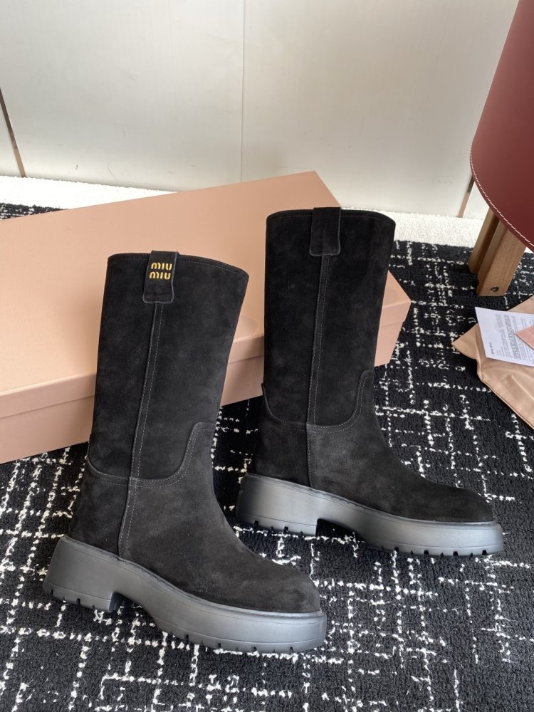 Чоботи жіночі фото 3