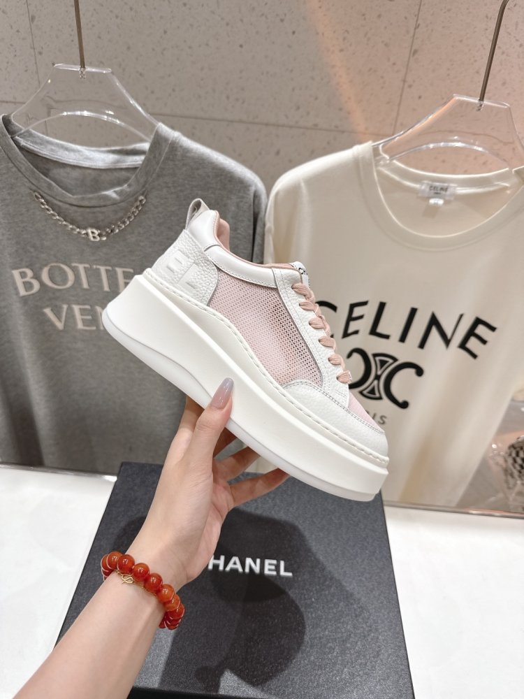 Кроссовки женские фото 5