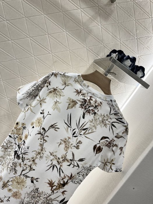 Футболка женская фото 4