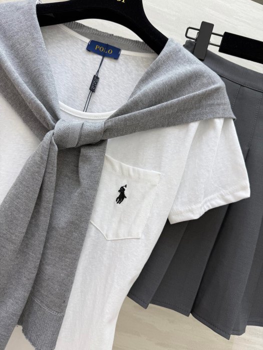 Костюм жіночий фото 2