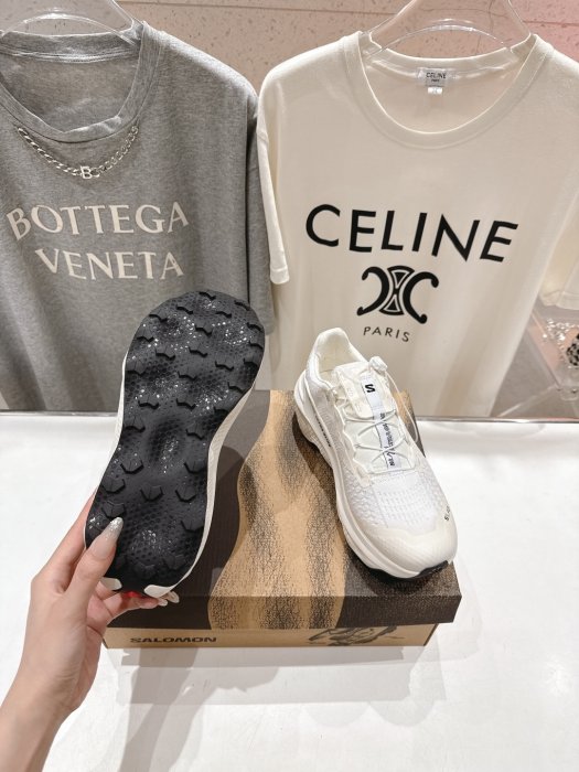 Кросівки фото 9