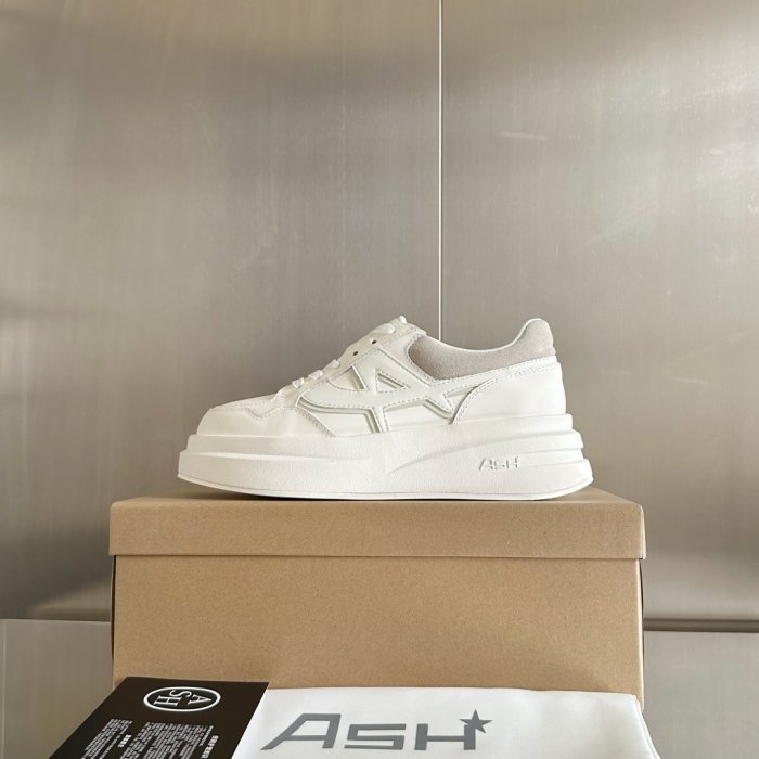 Кроссовки фото 5