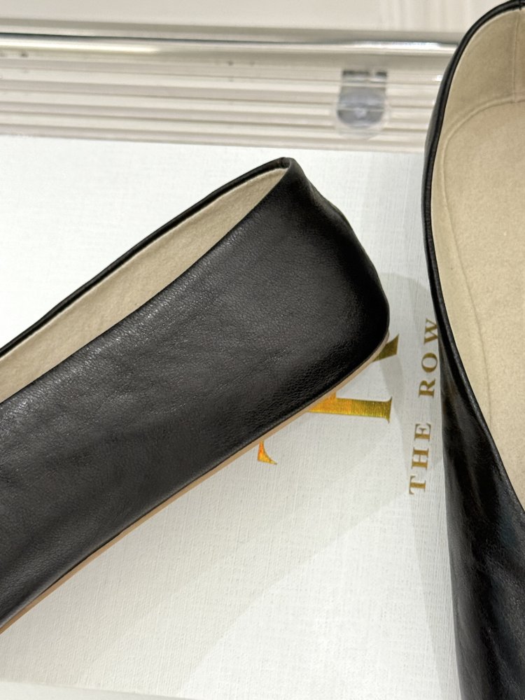 Туфлі жіночі фото 6