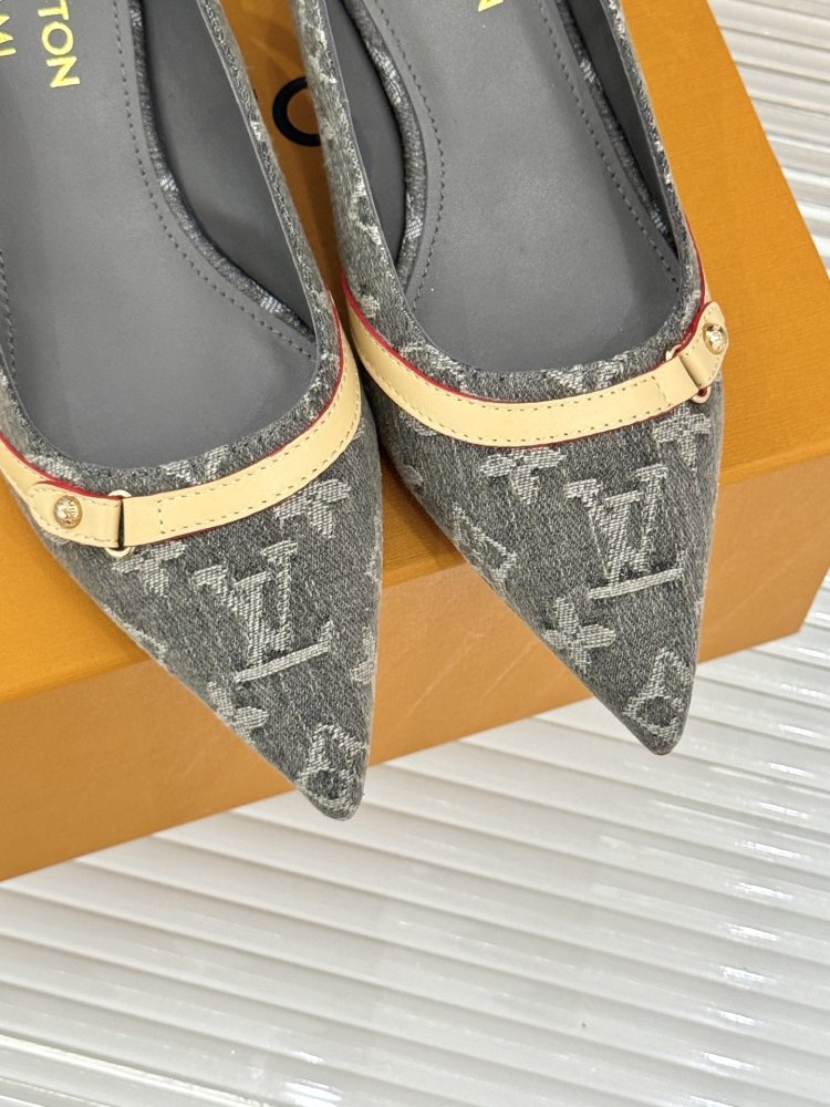 Босоніжки фото 7