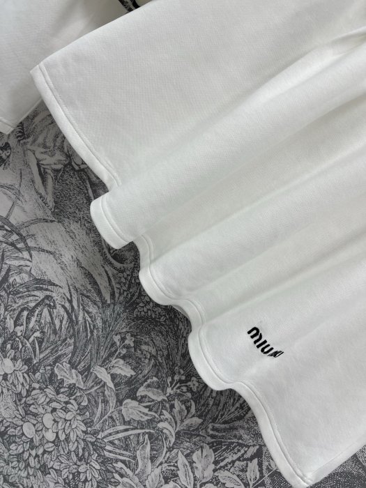 Костюм женский фото 5