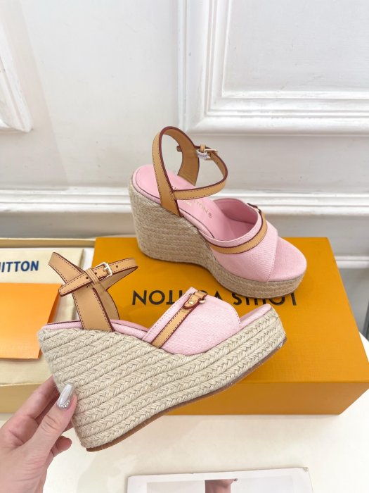 Босоножки фото 4