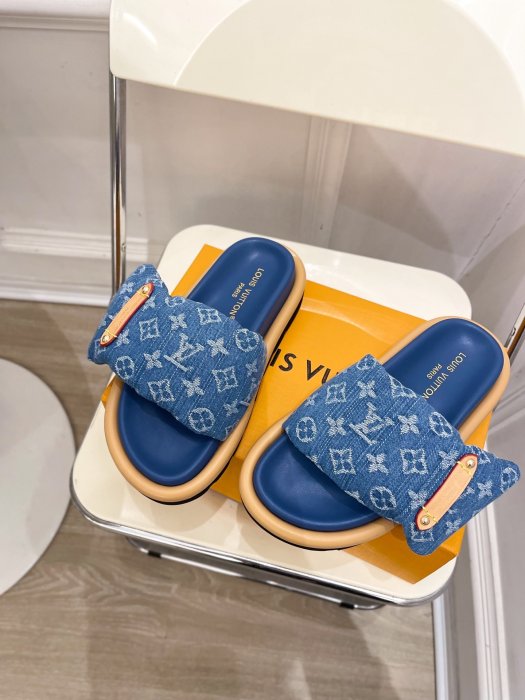 Шлепанцы фото 3