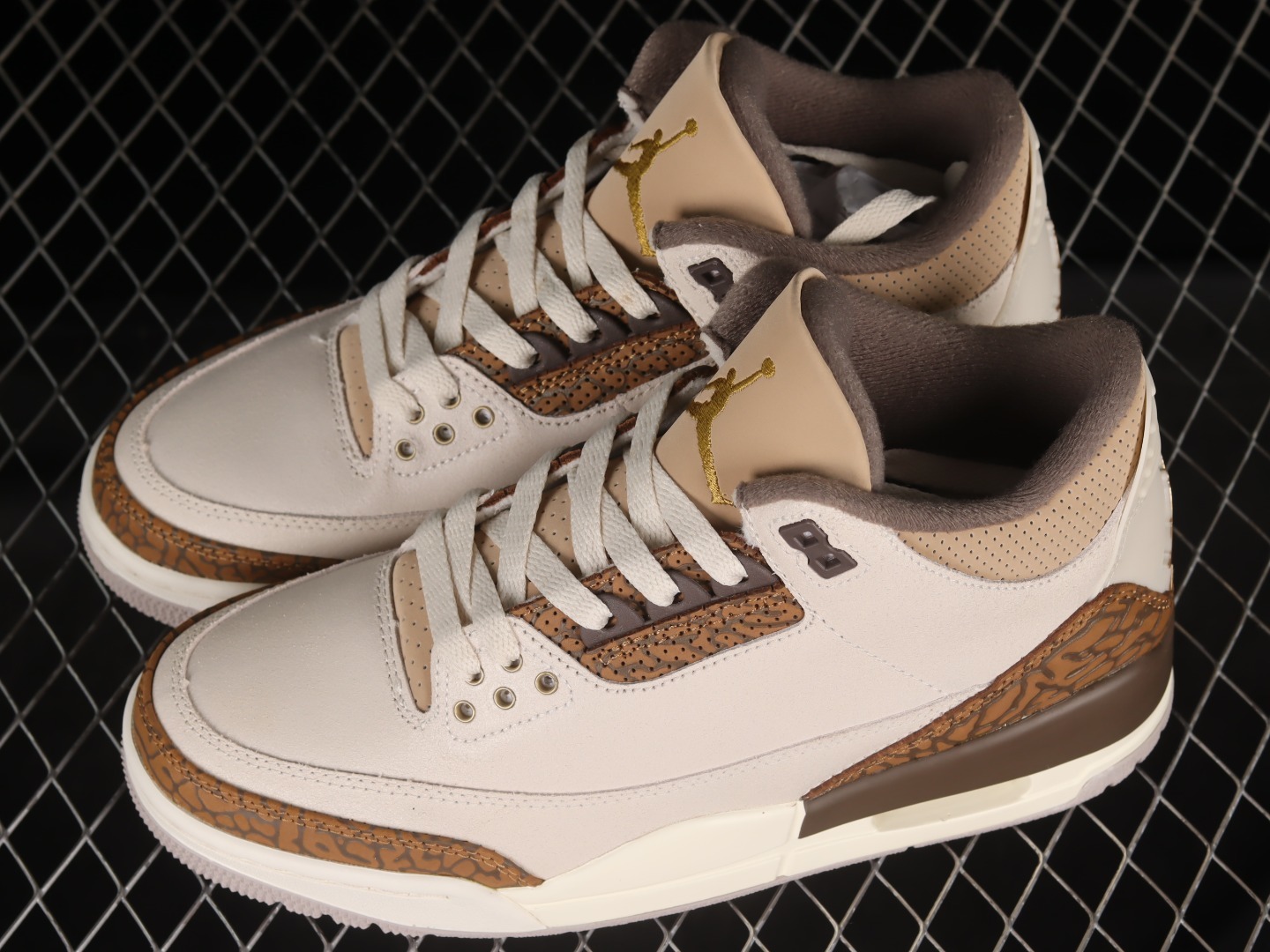 Кроссовки Jordan 3 Retro Palomino - CT8532-102 фото 8