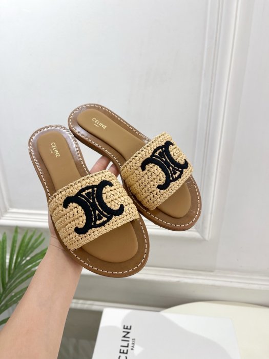 Шльопанці жіночі фото 4