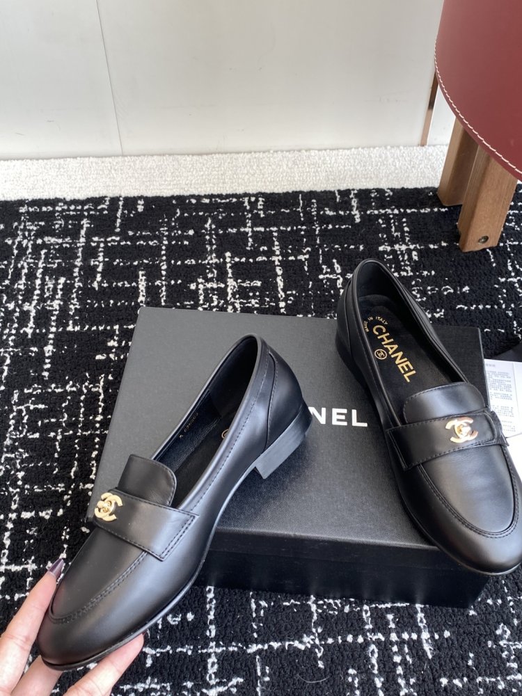 Лоферы женские фото 7