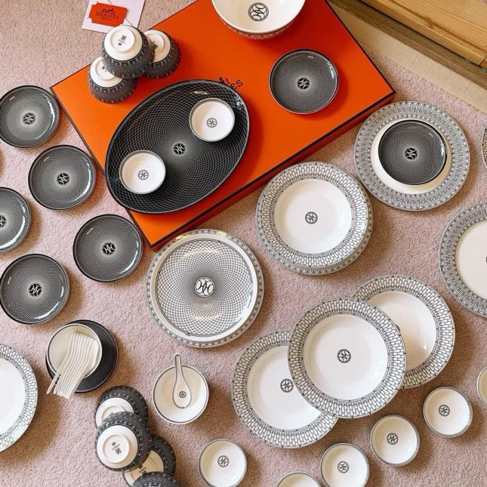 Набір порцелянової посуду з 53 предметів H-Deco фото 2