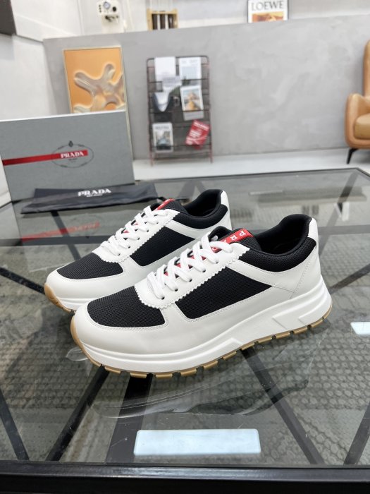 Кроссовки мужские