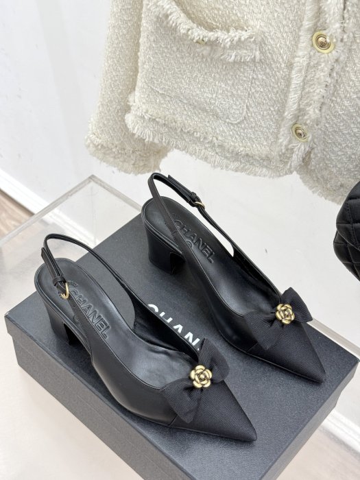 Босоножки фото 3