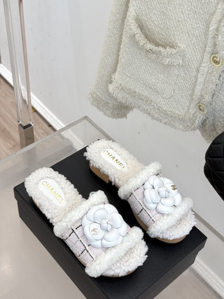 Шльопанці жіночі фото 3