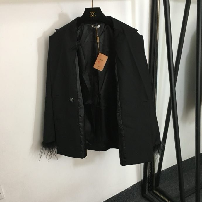 A jacket female фото 2