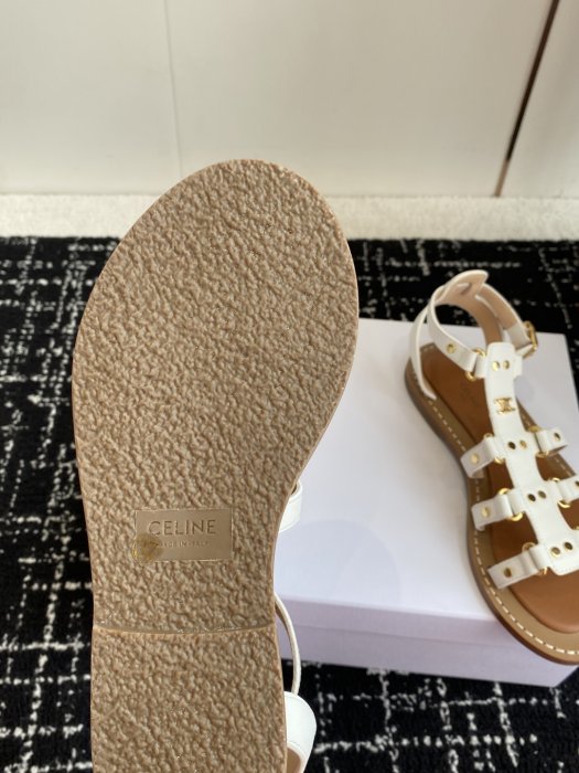 Сандалии женские фото 9