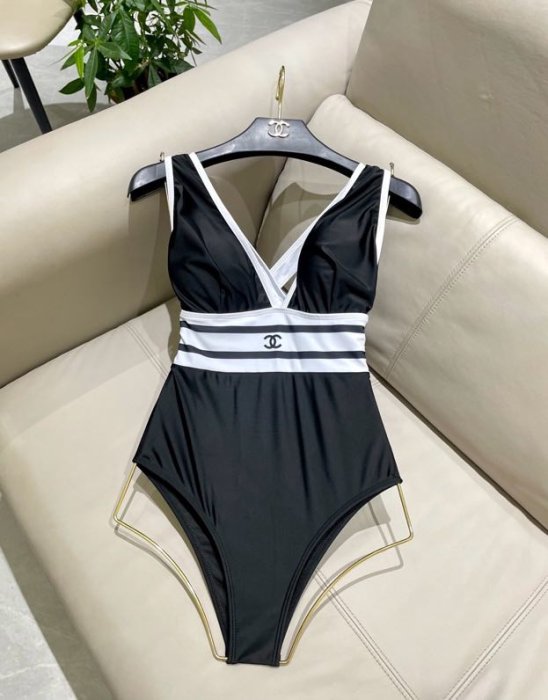 Swimsuit фото 8