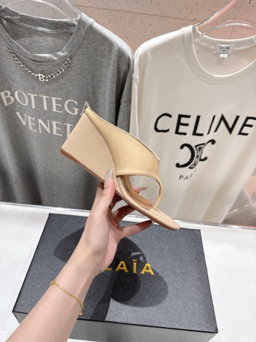 Босоножки фото 5