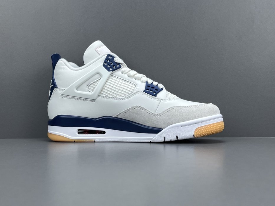 Кроссовки Nike SB x Jordan Air Jordan 4 Sapphire фото 2