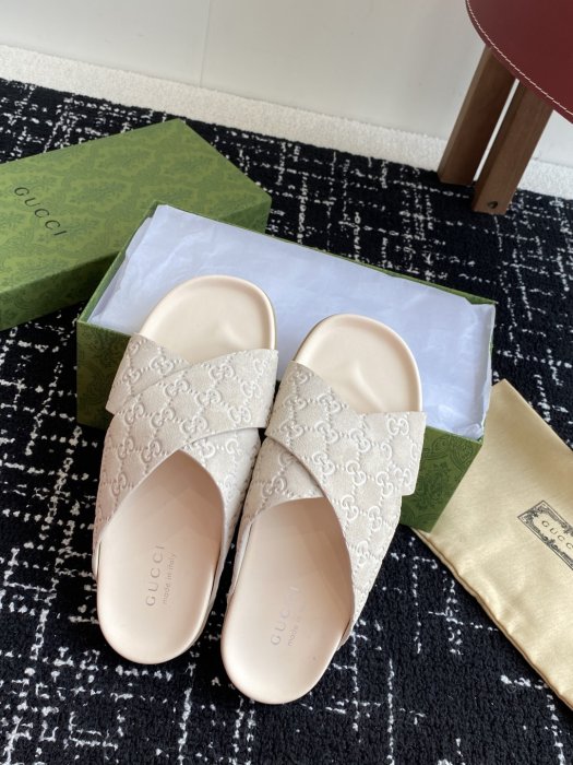 Шлепанцы фото 4