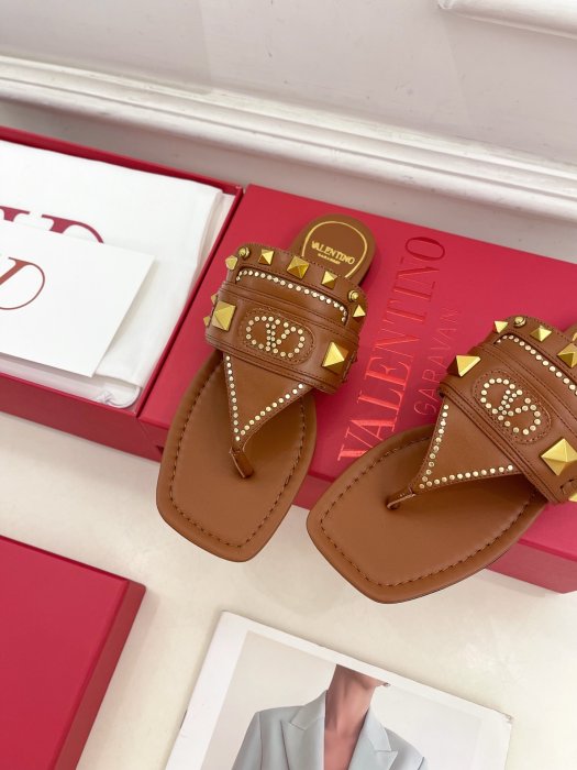 Шльопанці жіночі фото 6