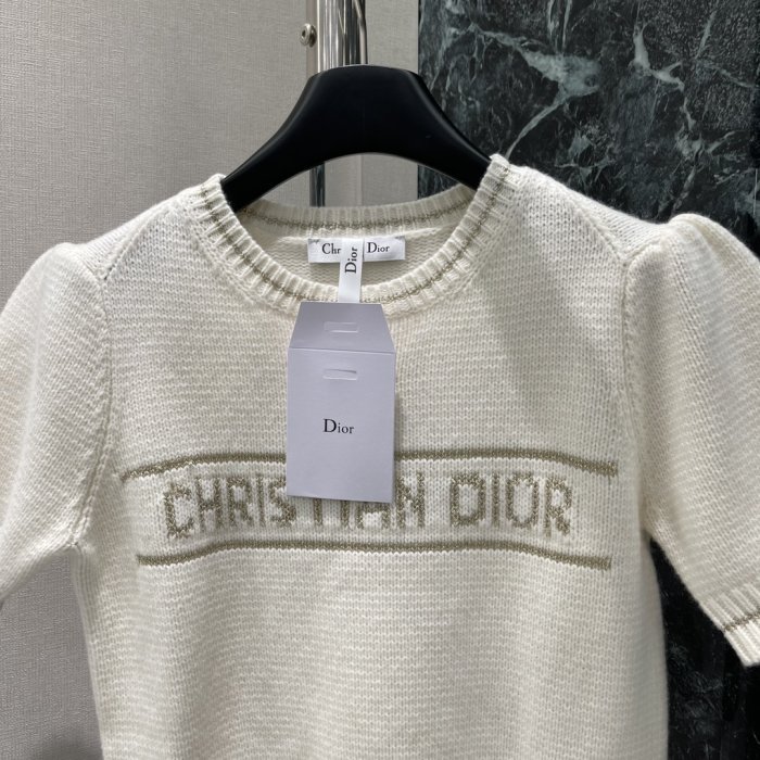 Футболка женская фото 3