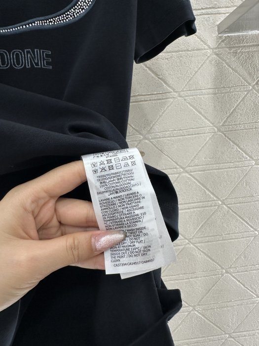 Футболка жіноча фото 9