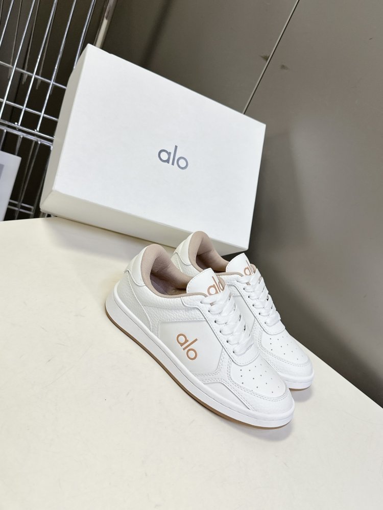 Sneakers women's фото 2