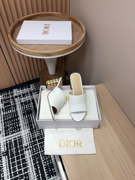 Босоніжки Dior Icon на товстому