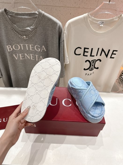 Шлепанцы фото 9