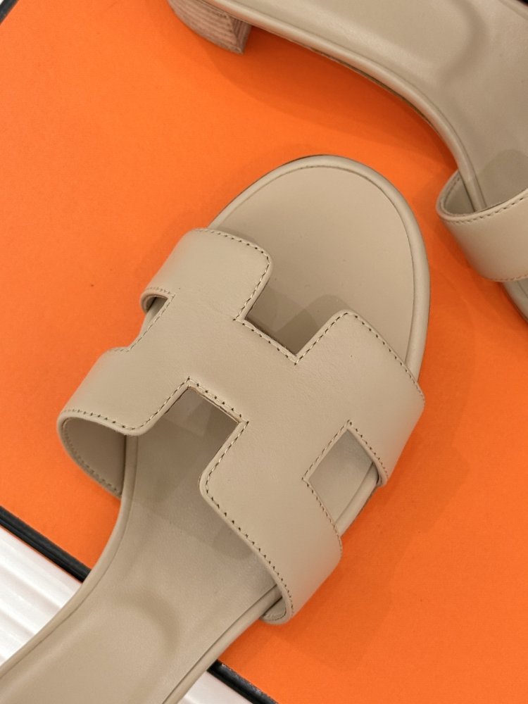 Босоножки фото 7