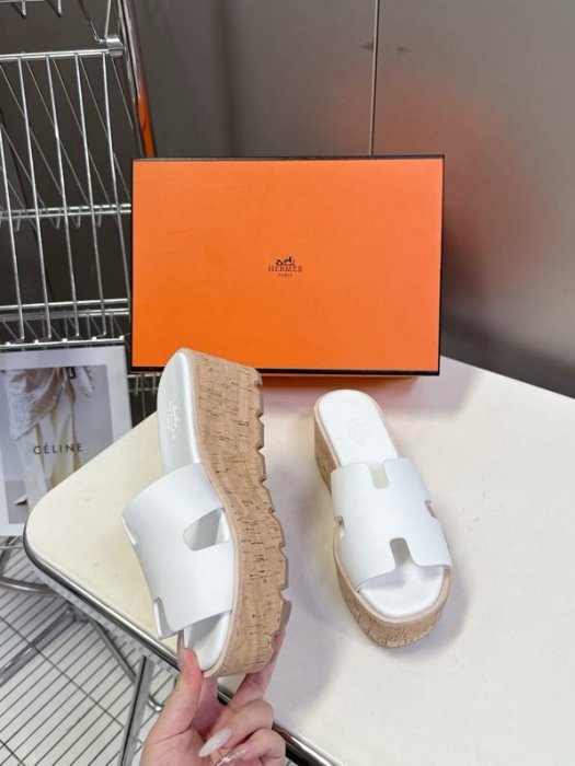 Босоножки фото 8