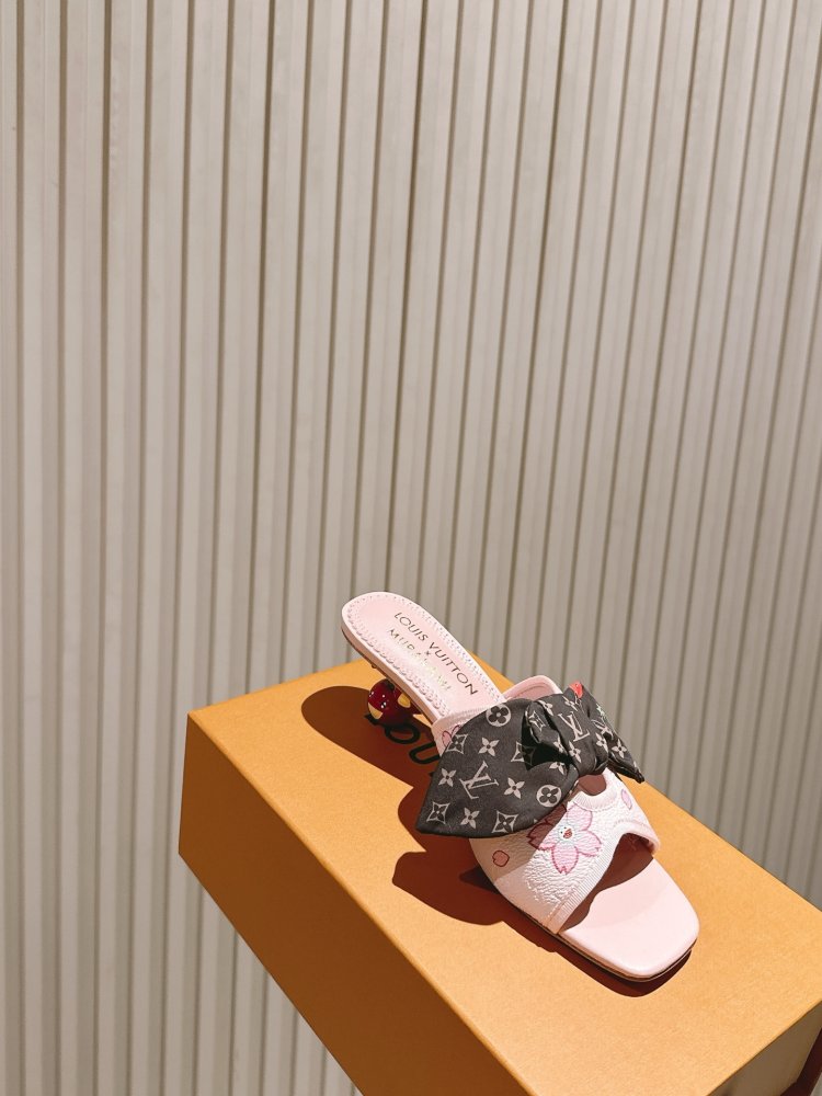 Босоножки фото 6