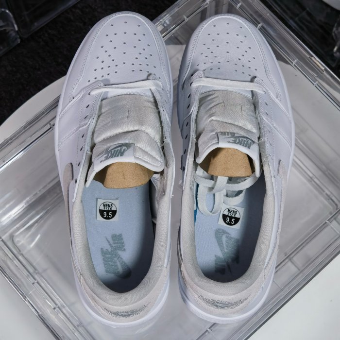 Sneakers Air Jordan 1 Retro Low OG Neutral Grey фото 8