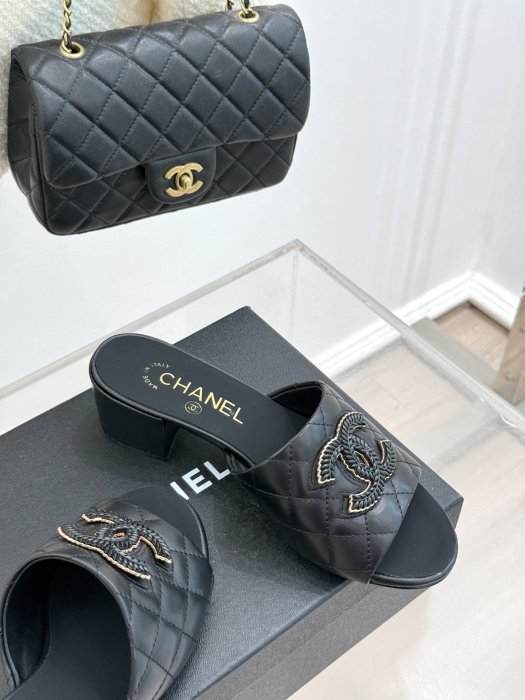 Босоножки фото 5