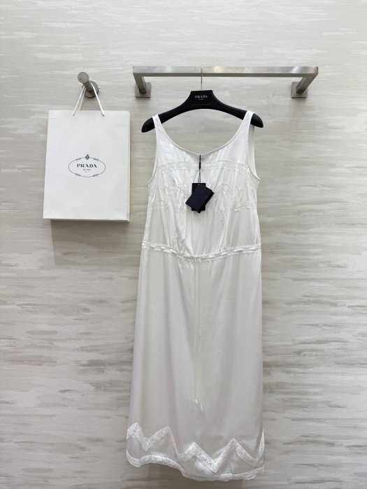 Плаття, Сукня