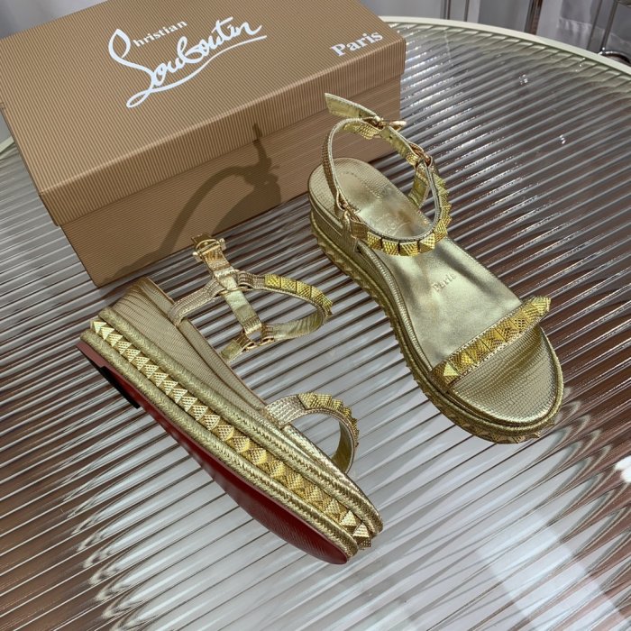 Босоножки фото 7