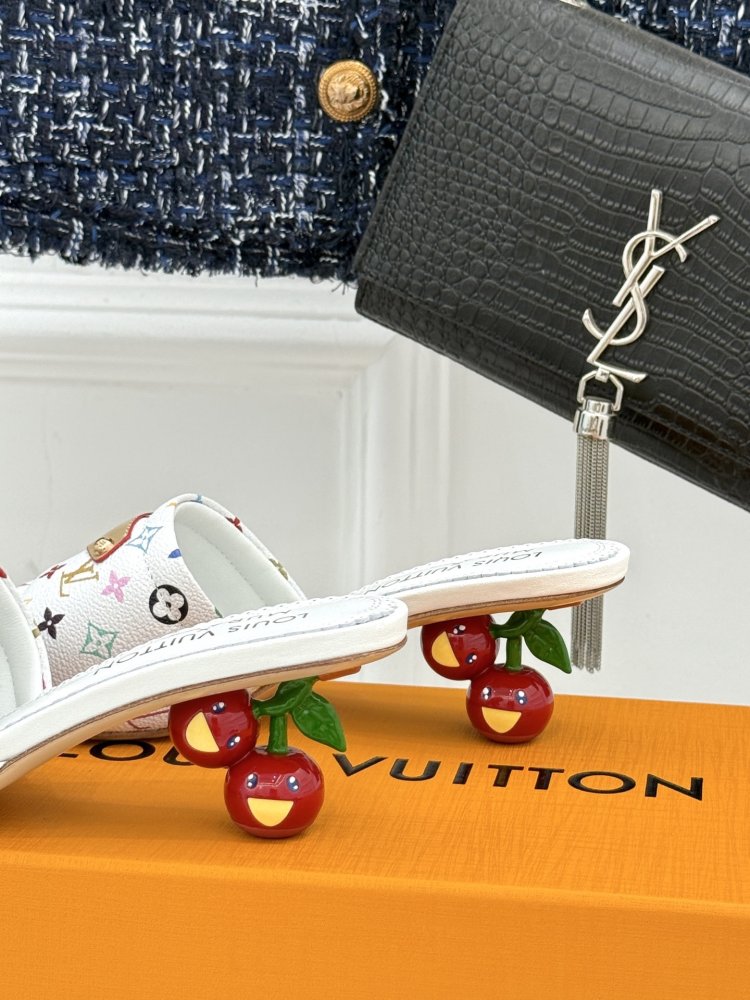 Босоніжки фото 6