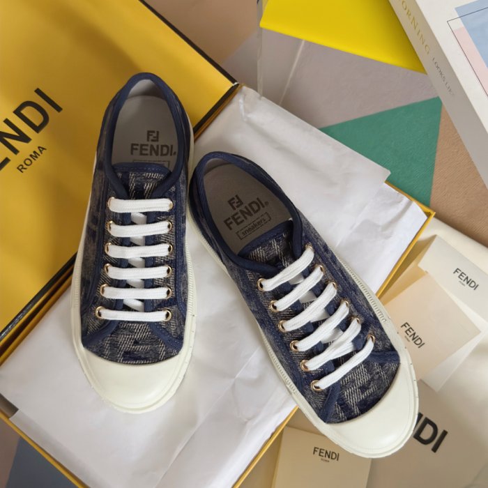 Кеды женские Domino