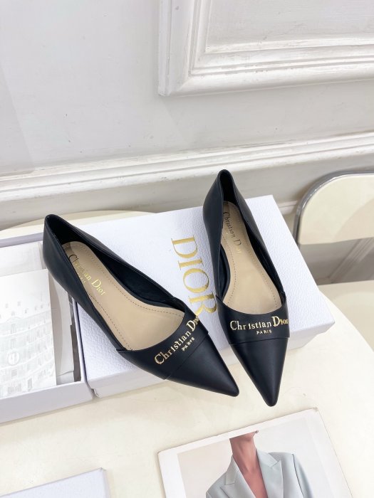 Туфлі жіночі фото 2